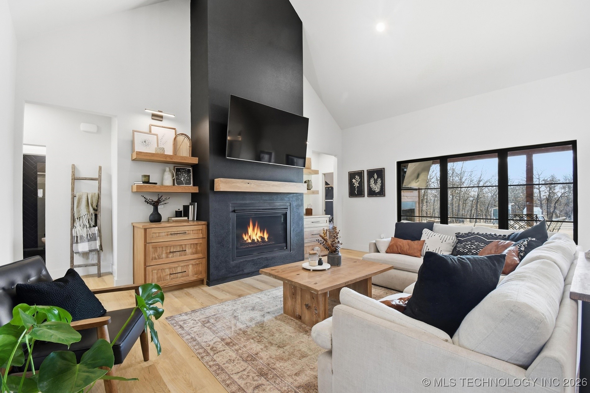 41300 W 231st Street S Property Photo 8