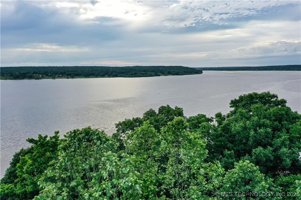 64004 E 222nd Road Property Photo 7