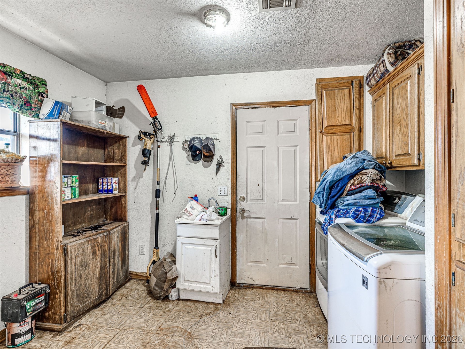 820895 S County Road 3510 Property Photo 15