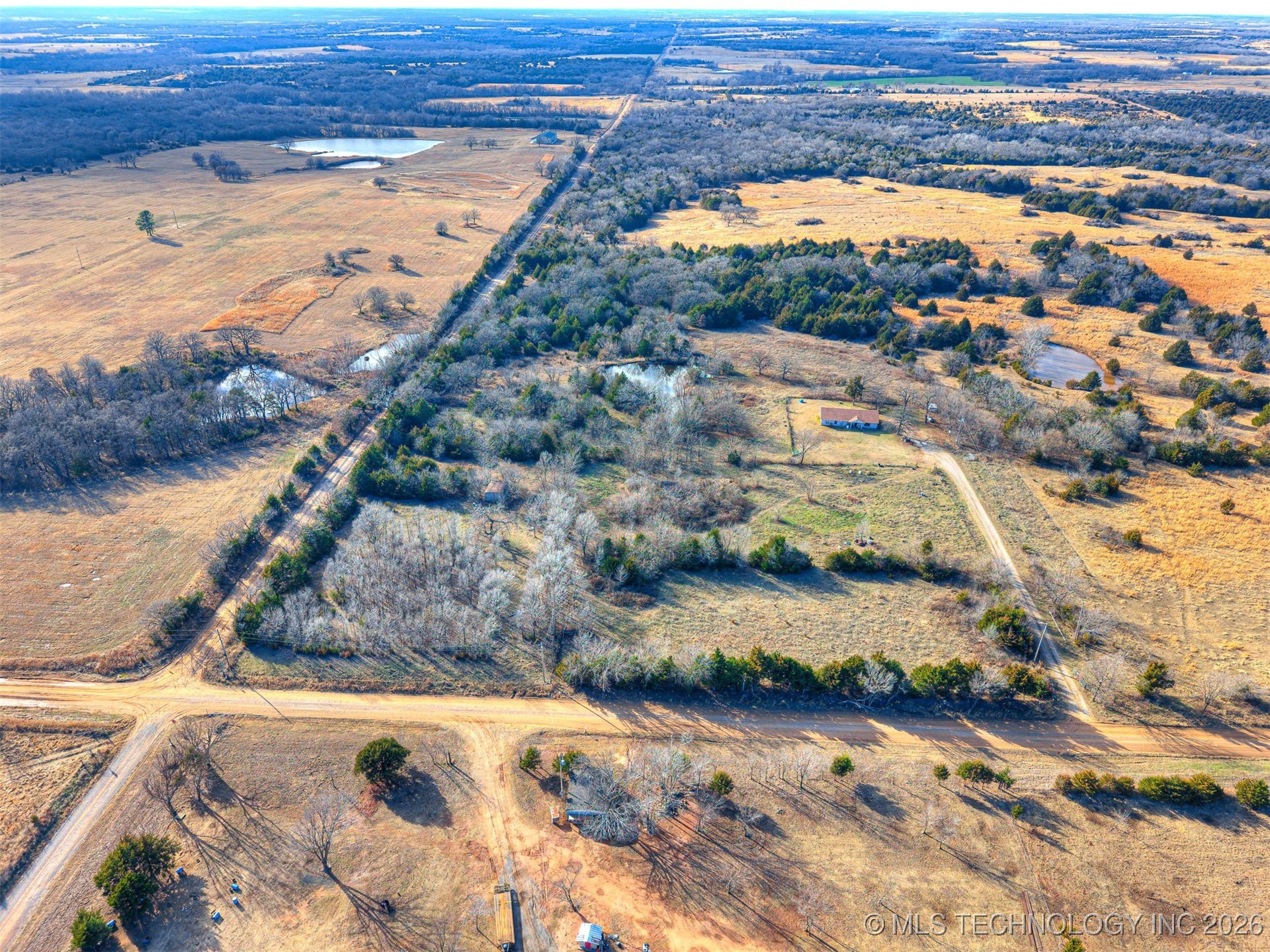 820895 S County Road 3510 Property Photo 19