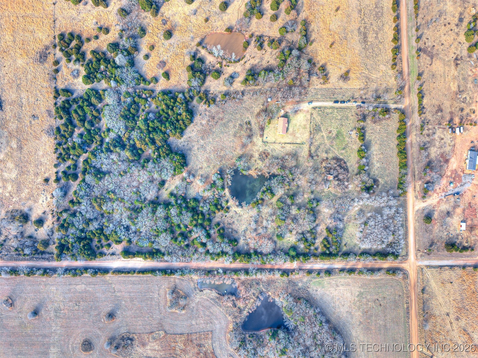 820895 S County Road 3510 Property Photo 25