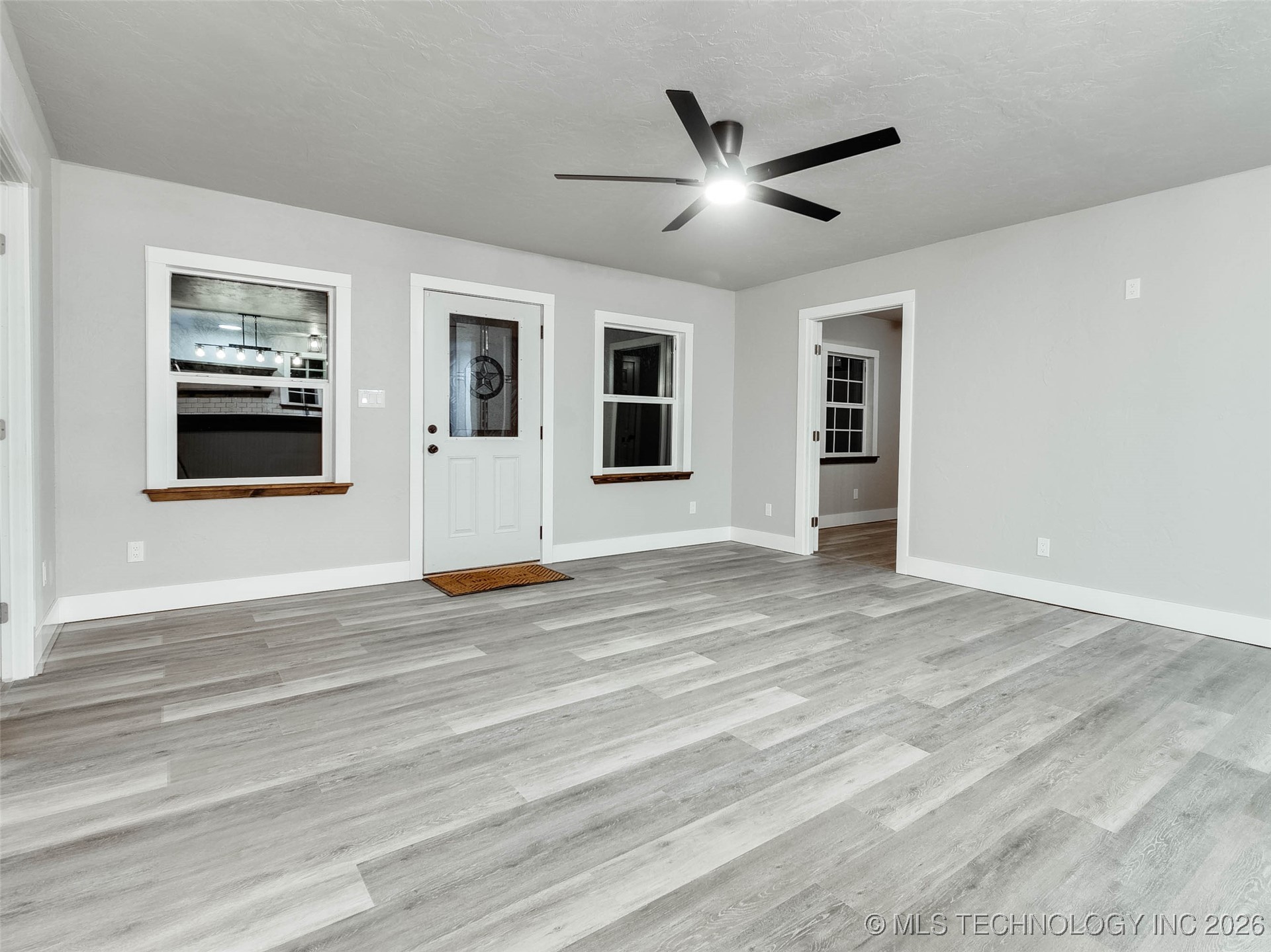 922 N Concord Avenue Property Photo 7