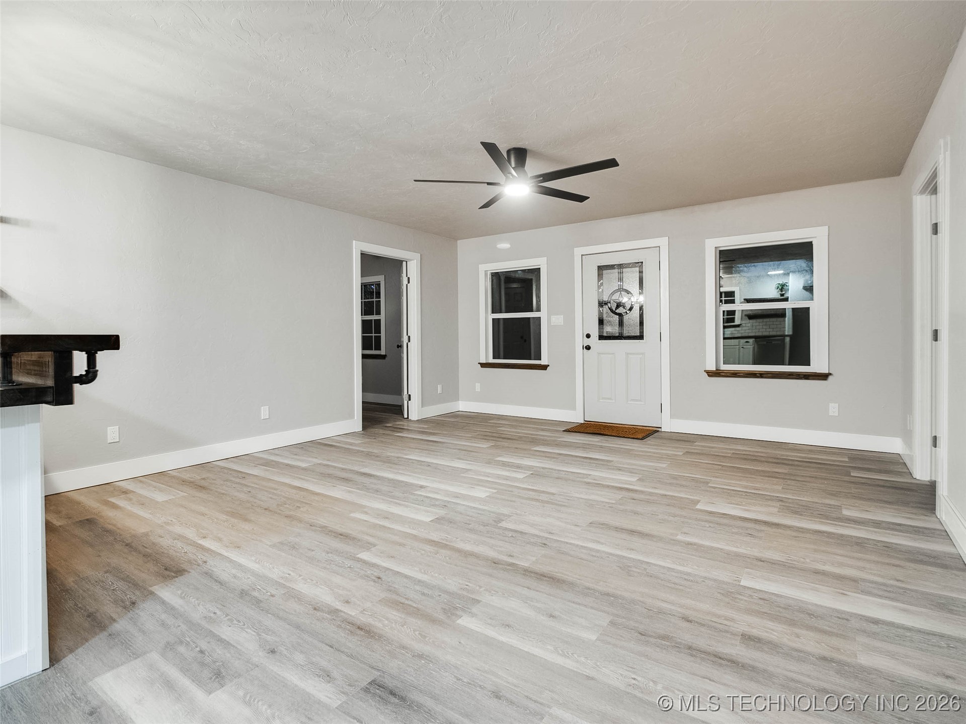 922 N Concord Avenue Property Photo 8