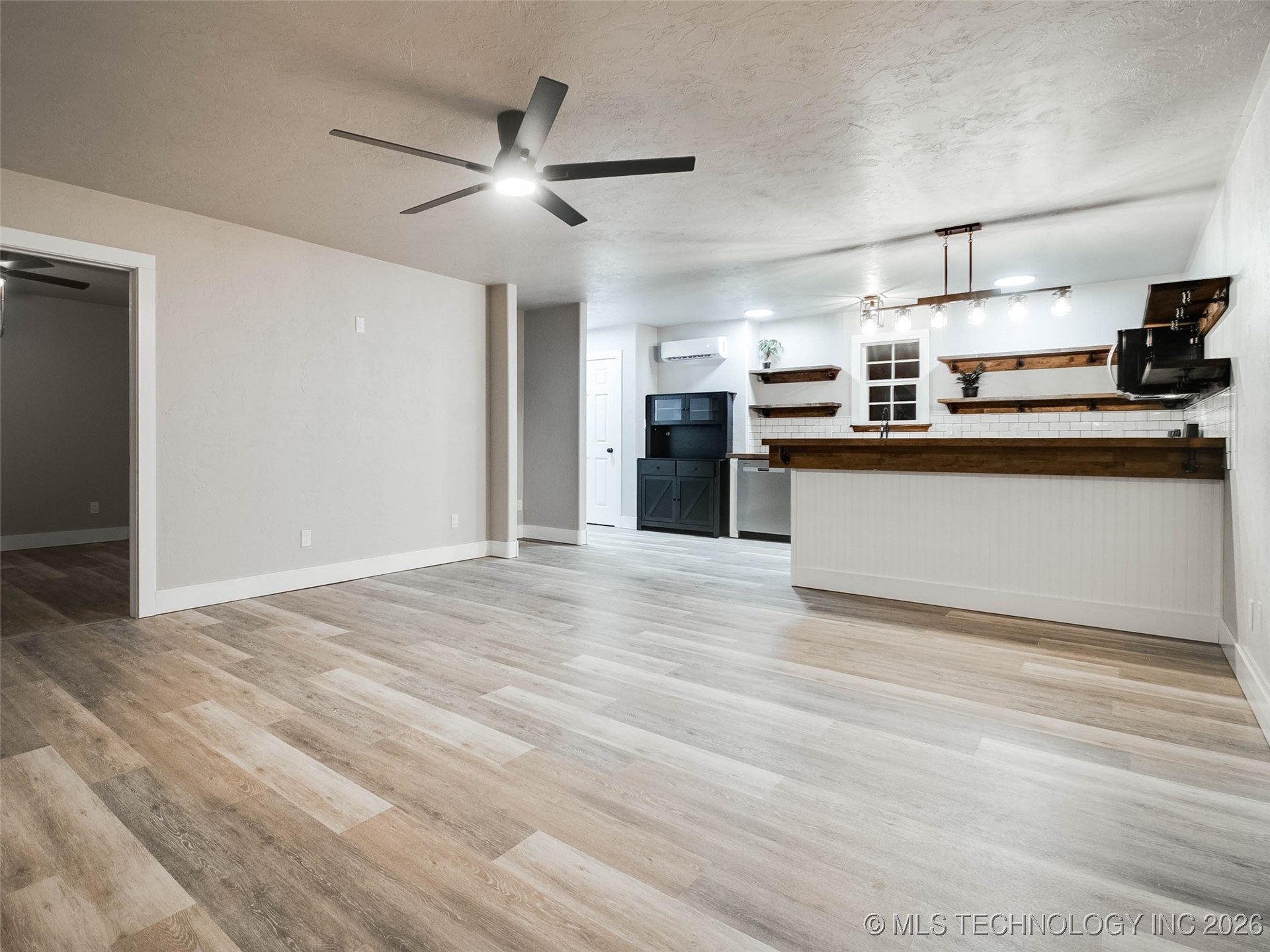 922 N Concord Avenue Property Photo 9