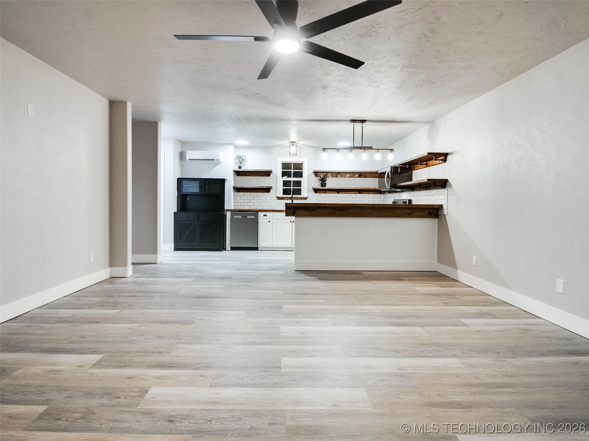 922 N Concord Avenue Property Photo 10