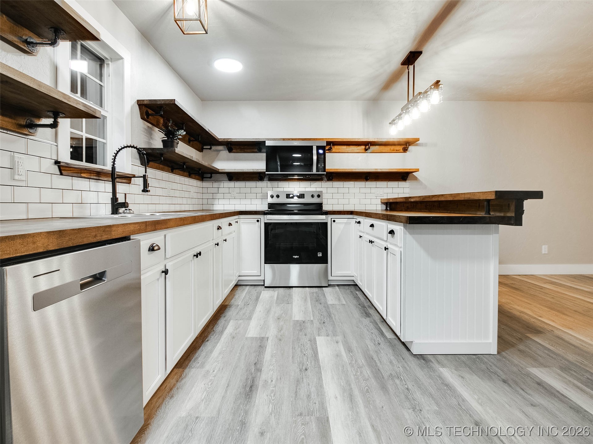 922 N Concord Avenue Property Photo 16