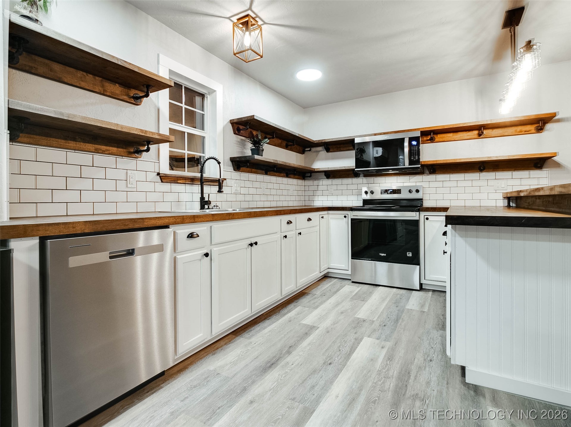 922 N Concord Avenue Property Photo 17