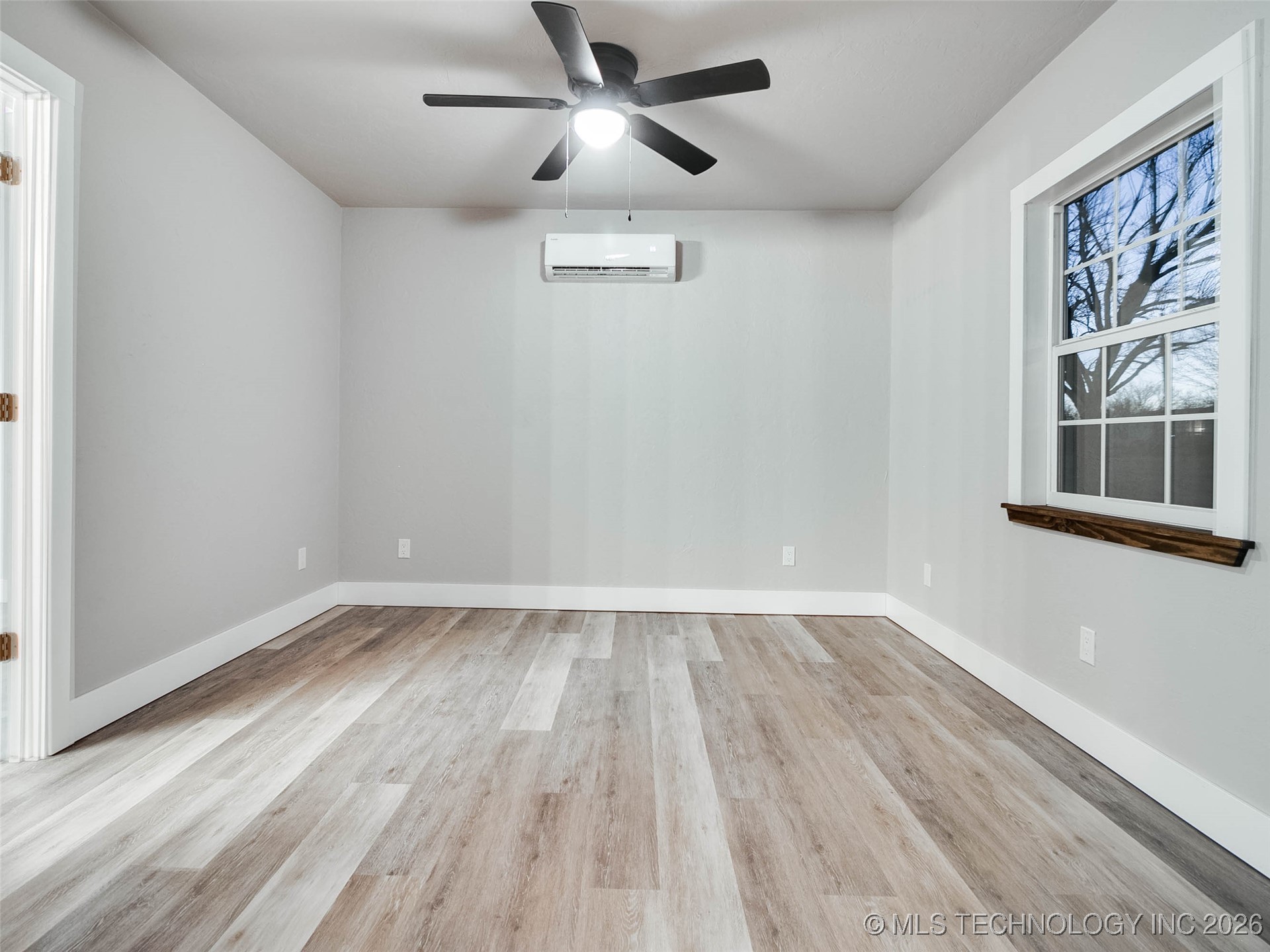 922 N Concord Avenue Property Photo 28