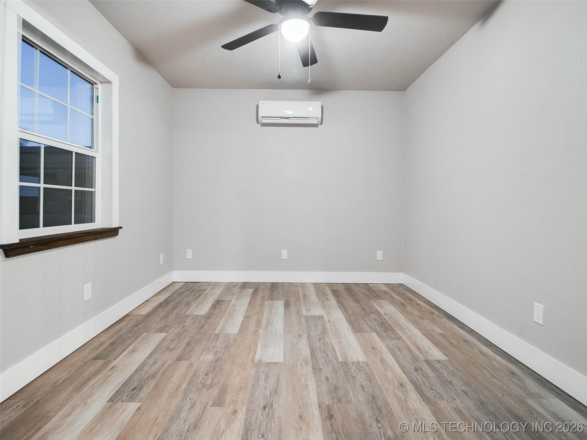 922 N Concord Avenue Property Photo 29