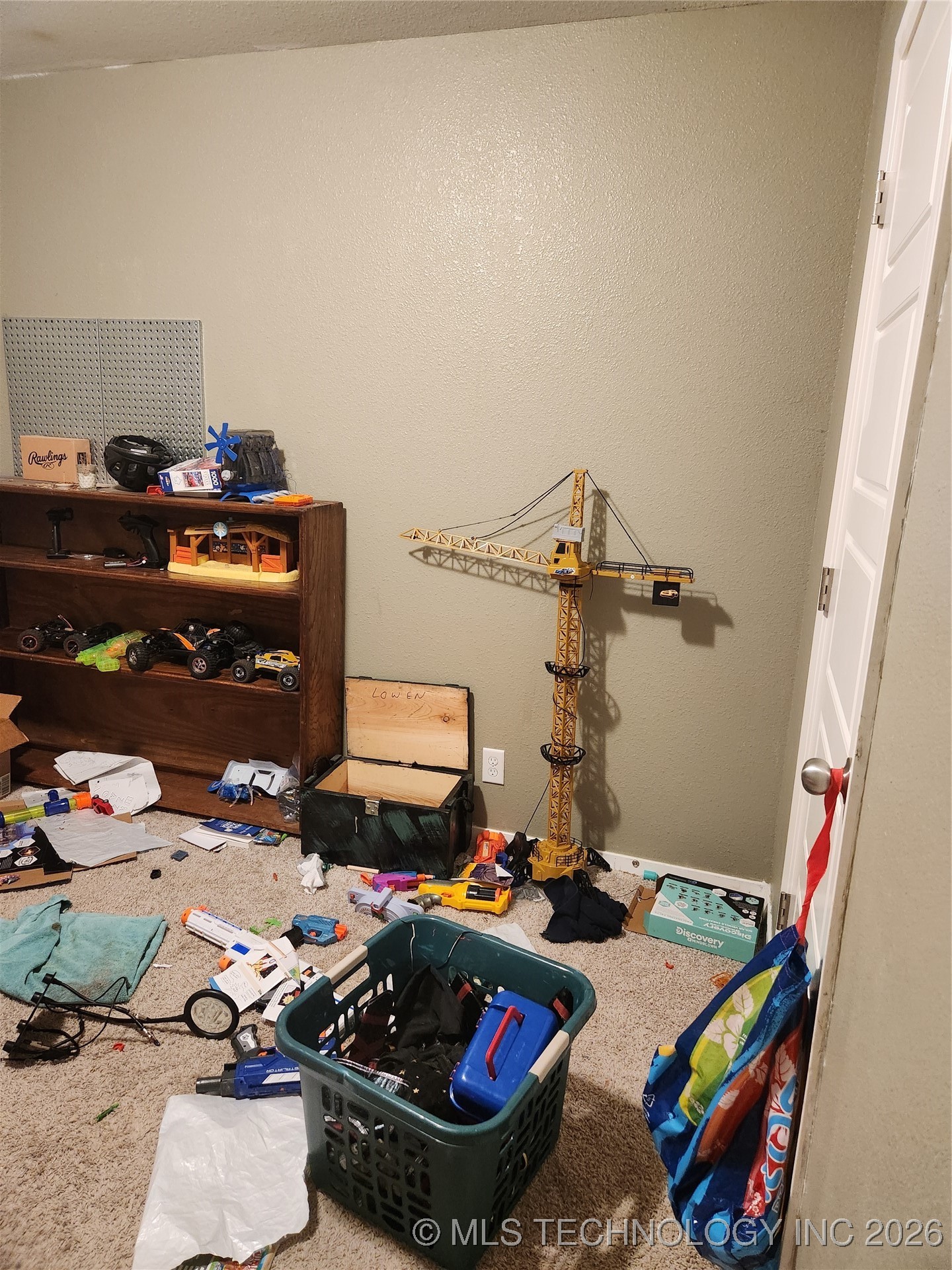 14306 N 73rd East Avenue Property Photo 8