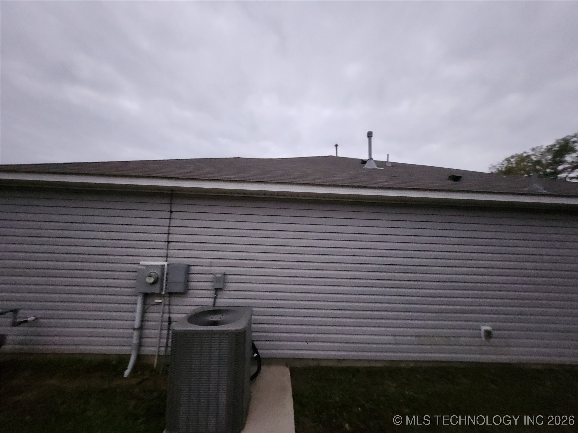 14306 N 73rd East Avenue Property Photo 16