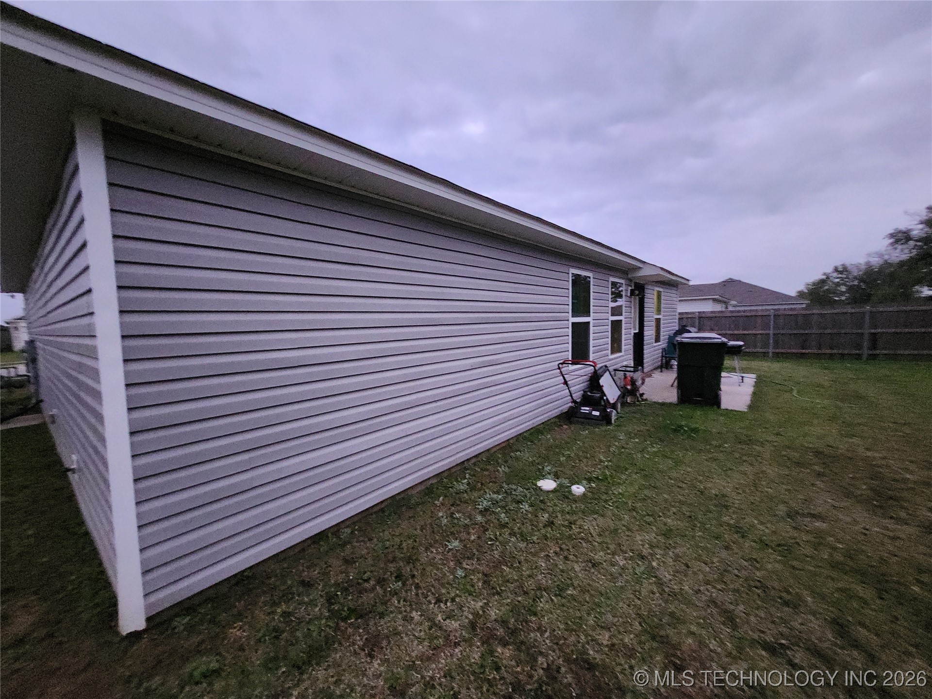 14306 N 73rd East Avenue Property Photo 26