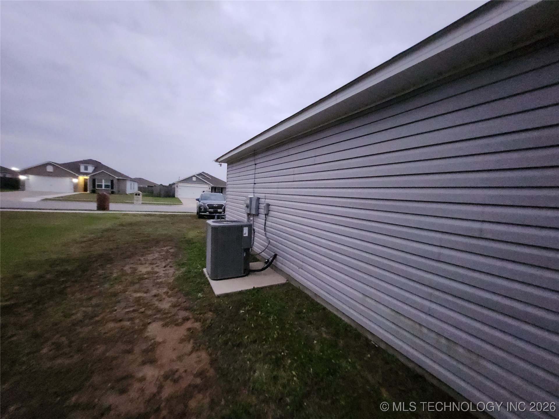 14306 N 73rd East Avenue Property Photo 31