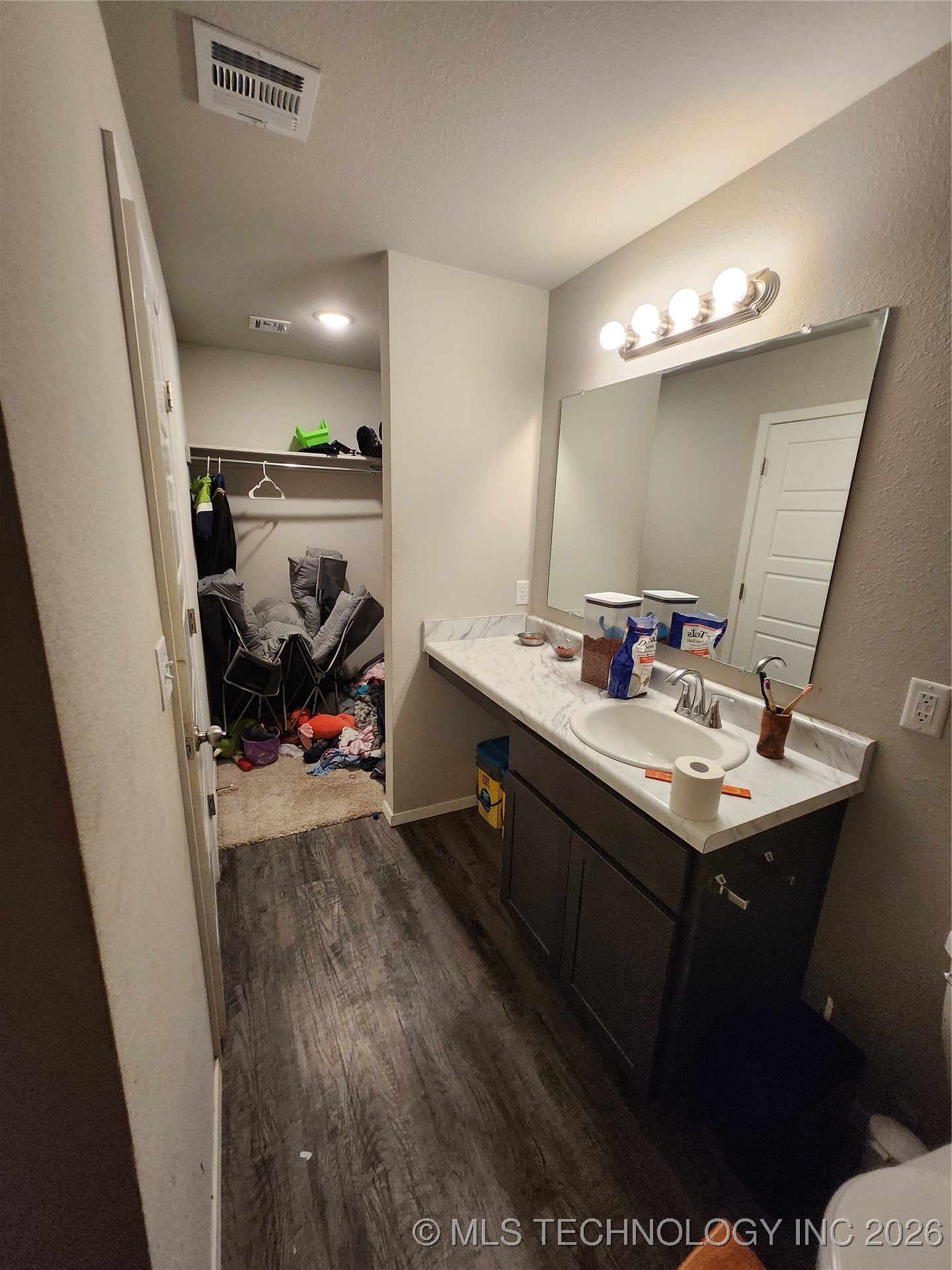 14306 N 73rd East Avenue Property Photo 32