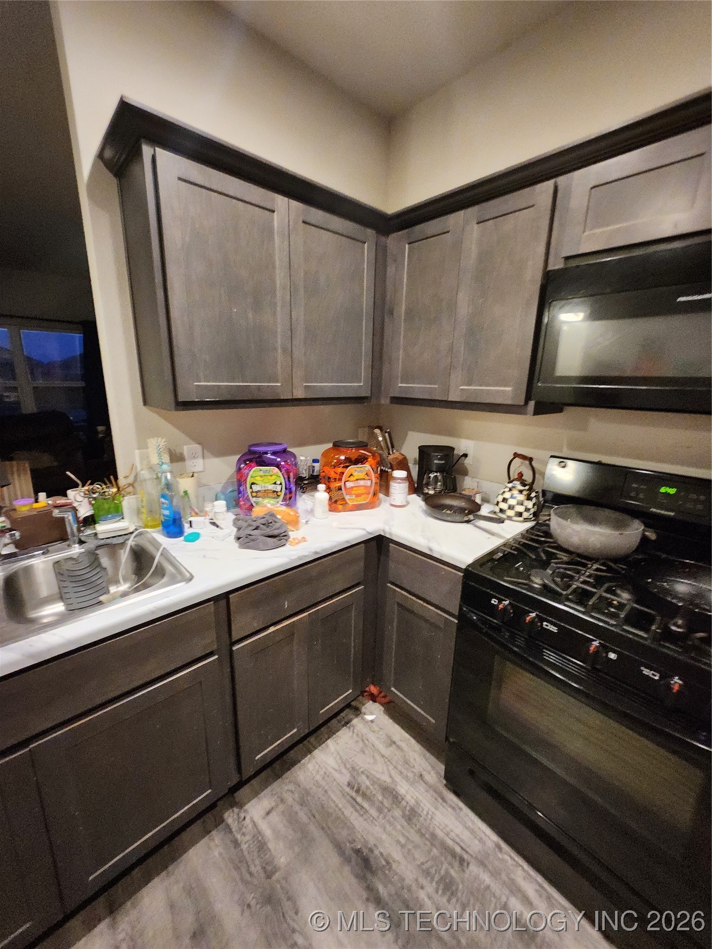 14306 N 73rd East Avenue Property Photo 43