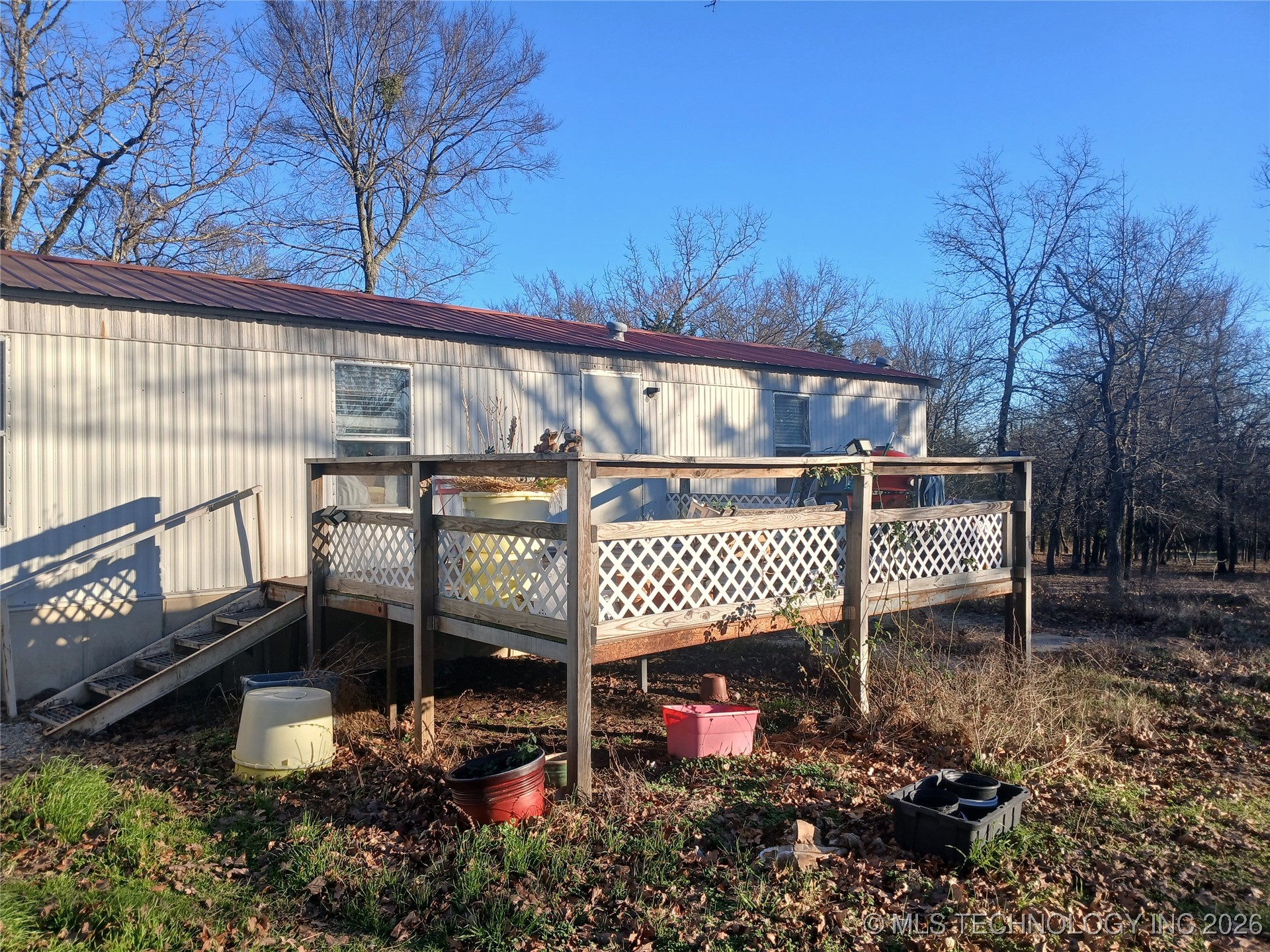 10360 N Sandridge Road Property Photo 2