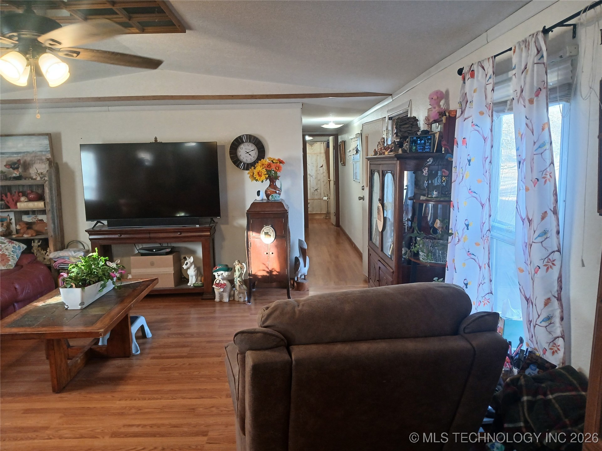 10360 N Sandridge Road Property Photo 5