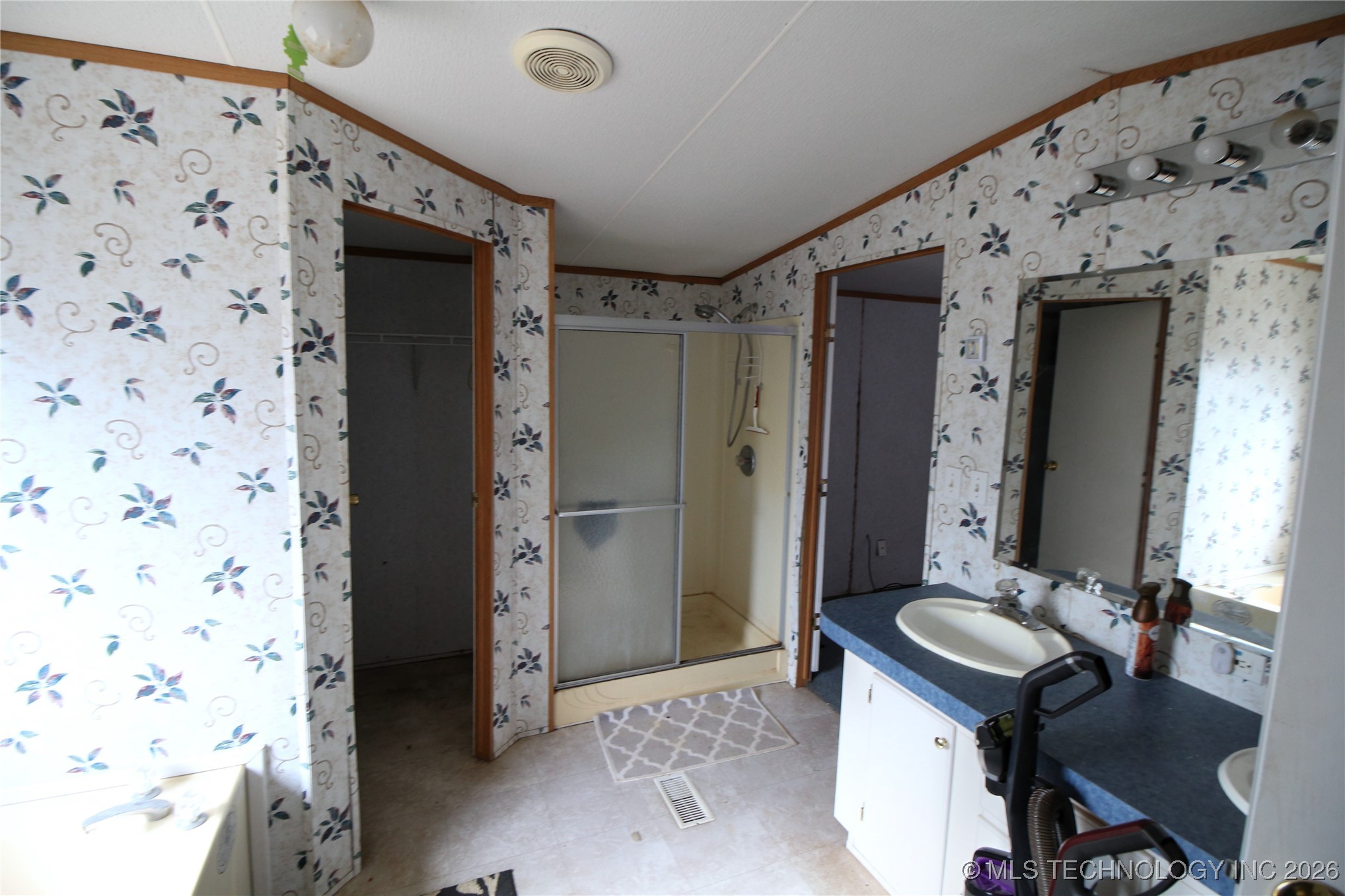 7327 Sunset Circle Property Photo 6