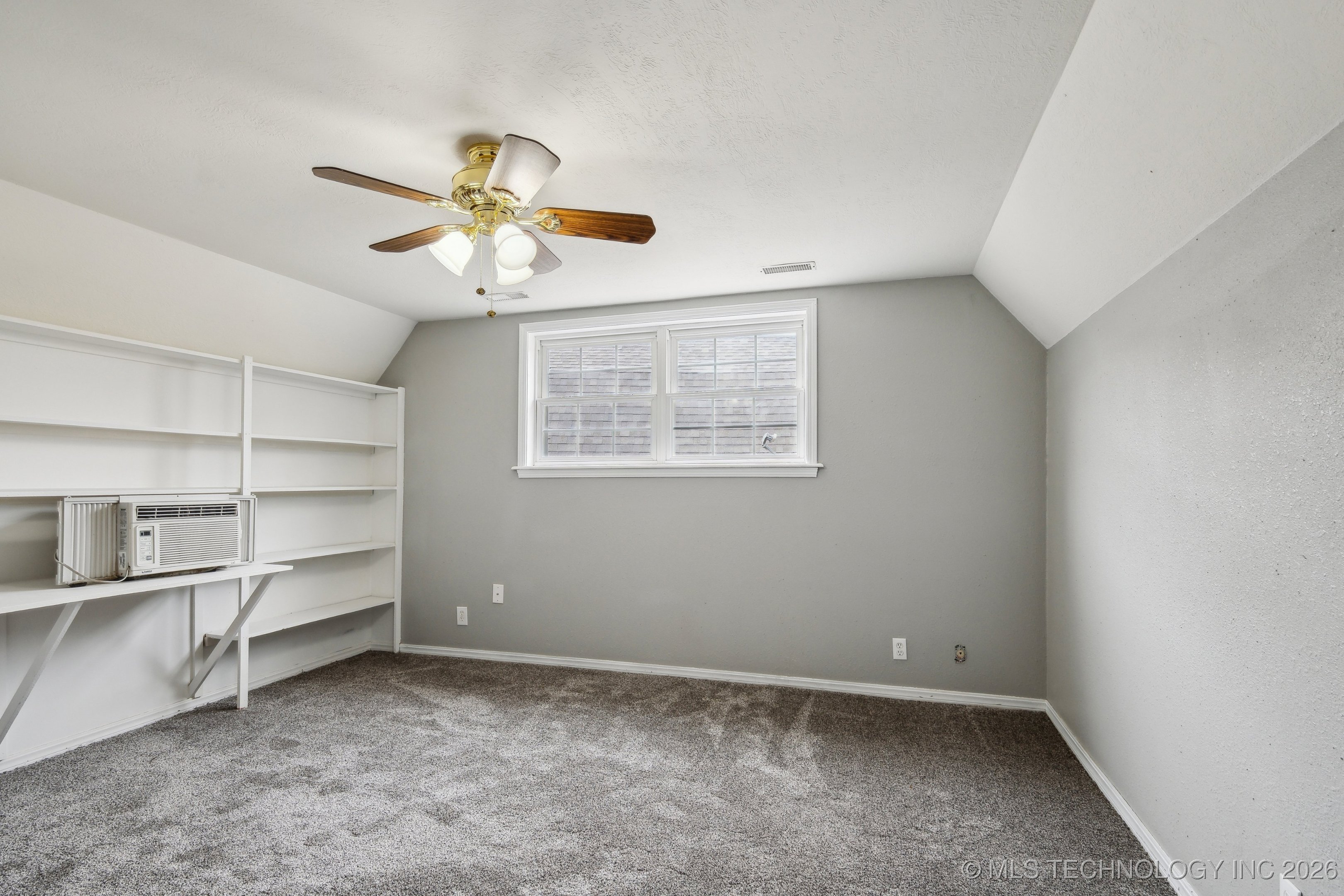 201 Sandy Circle Property Photo 29