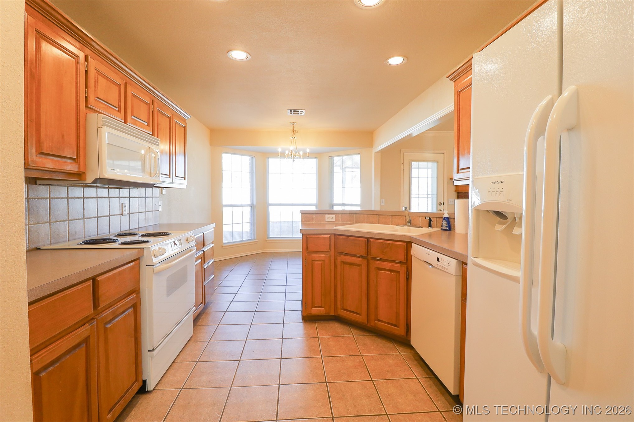 11003 E 95th Place North Property Photo 14