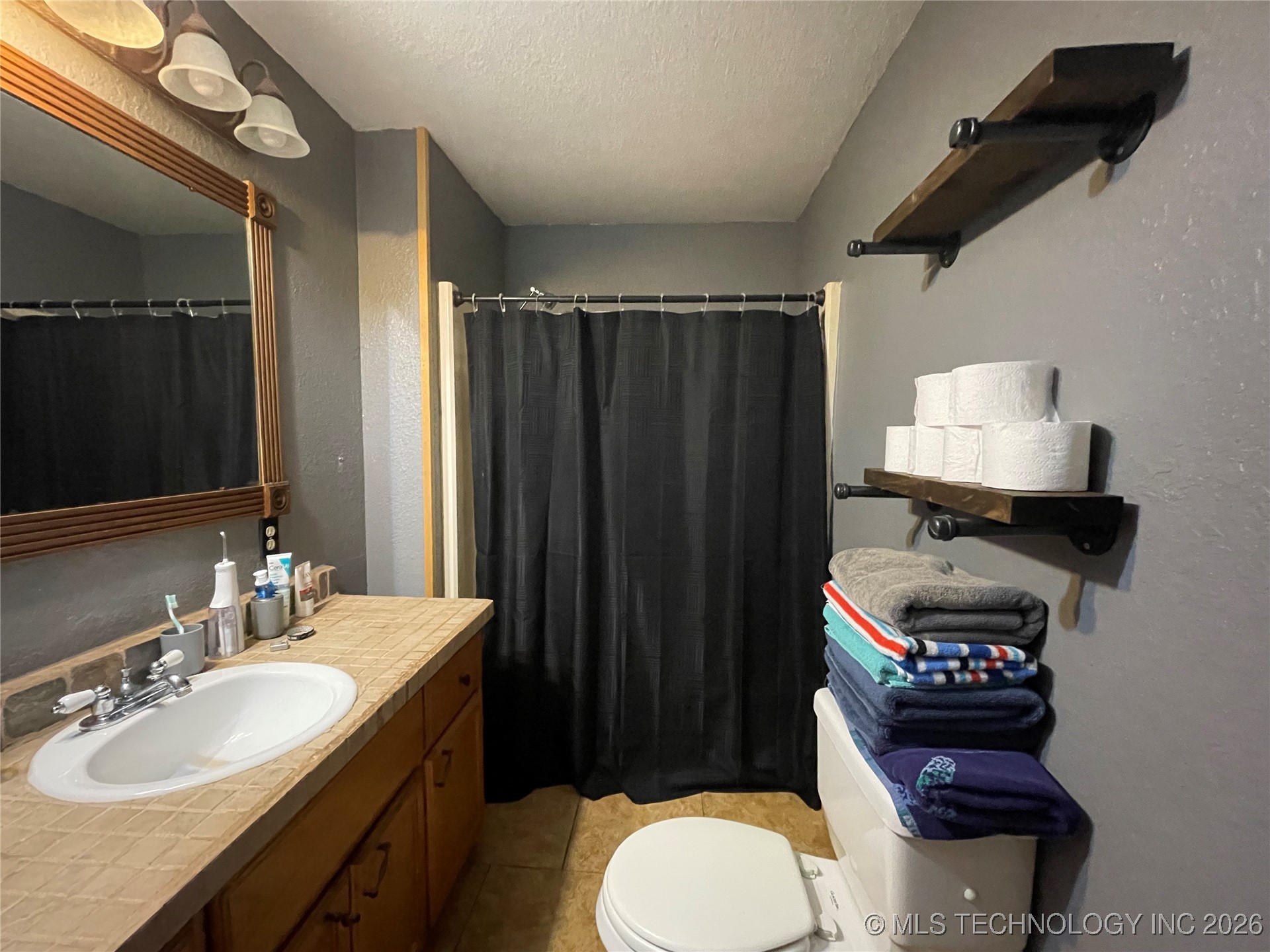 1207 N 4224 Road Property Photo 19