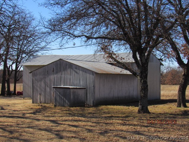 2207 Hospital Road Property Photo 5