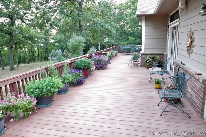 419074 E 1156 Property Photo 3