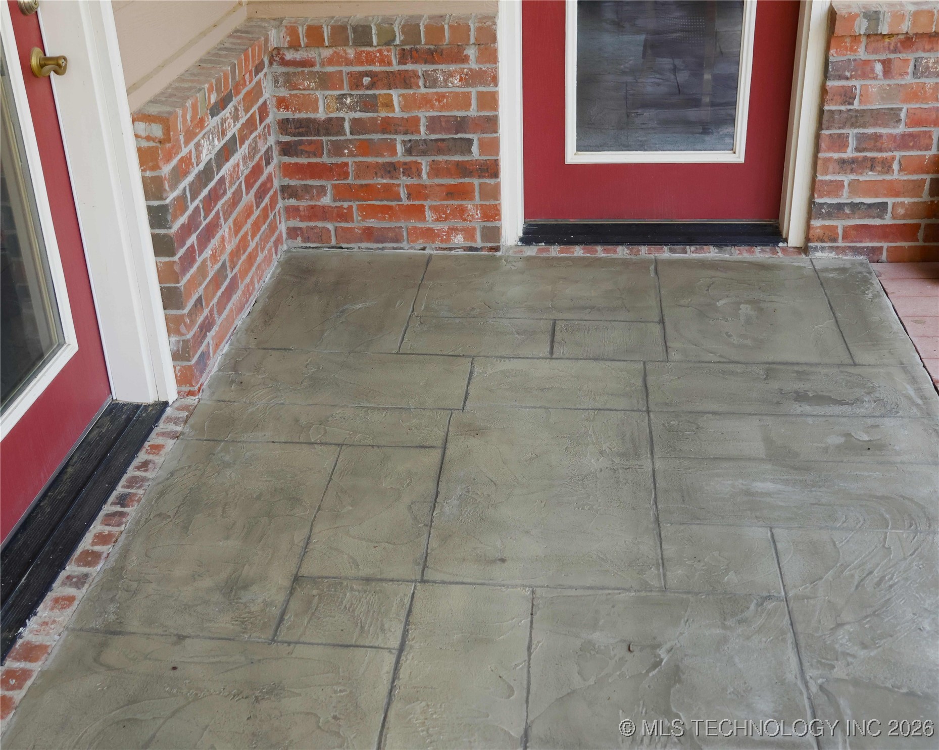 419074 E 1156 Property Photo 8