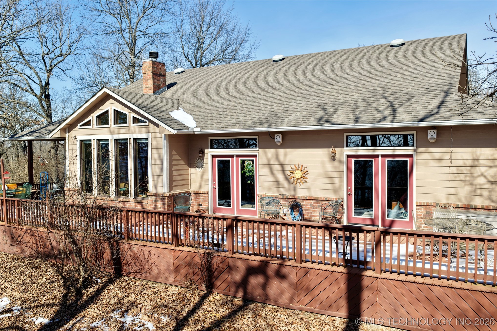 419074 E 1156 Property Photo 17