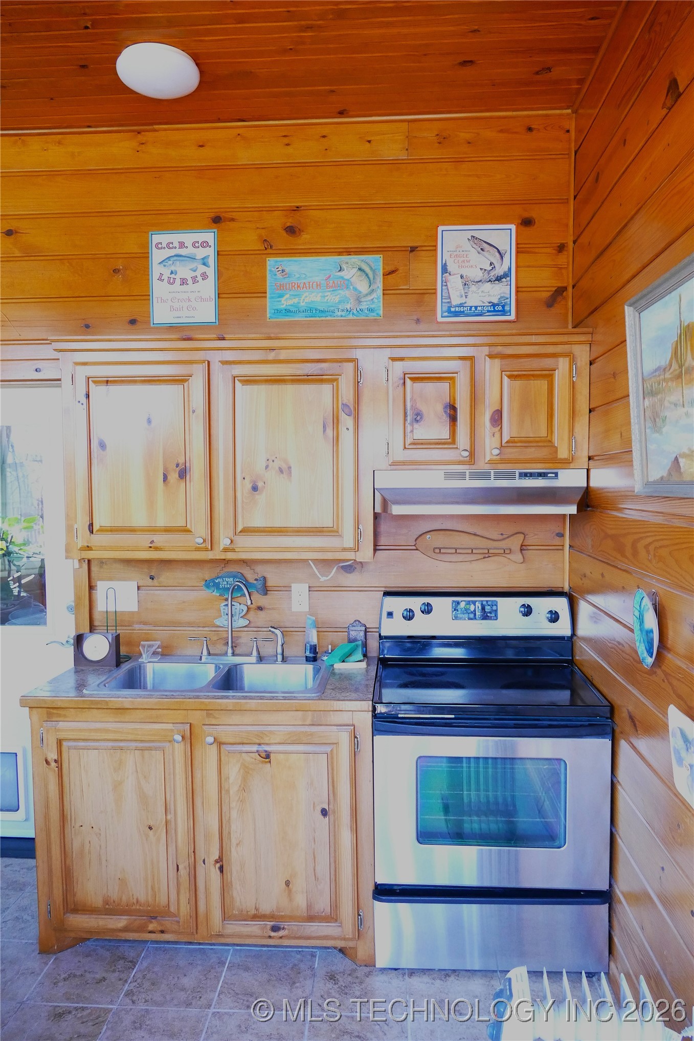 419074 E 1156 Property Photo 37