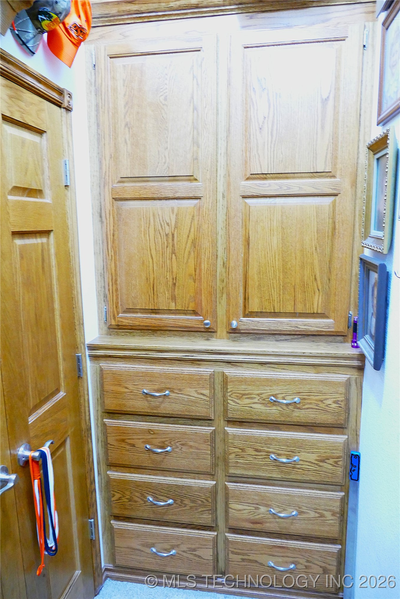 419074 E 1156 Property Photo 41