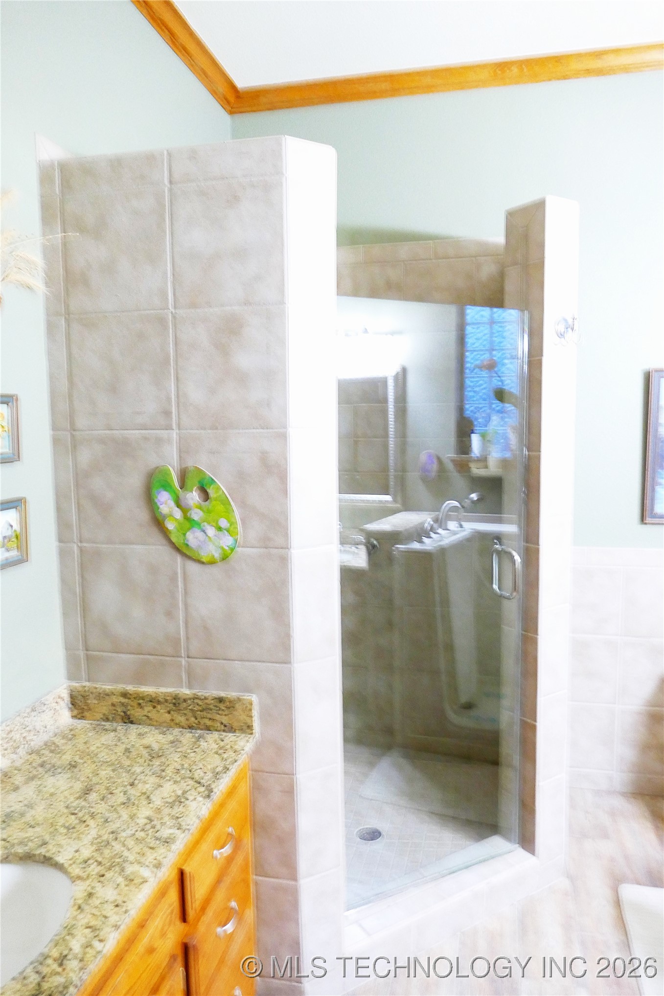 419074 E 1156 Property Photo 48