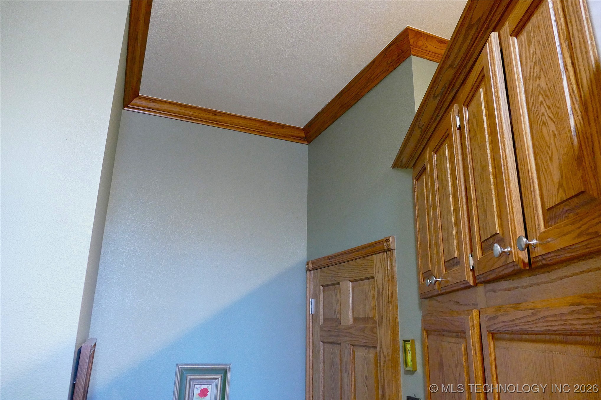 419074 E 1156 Property Photo 57