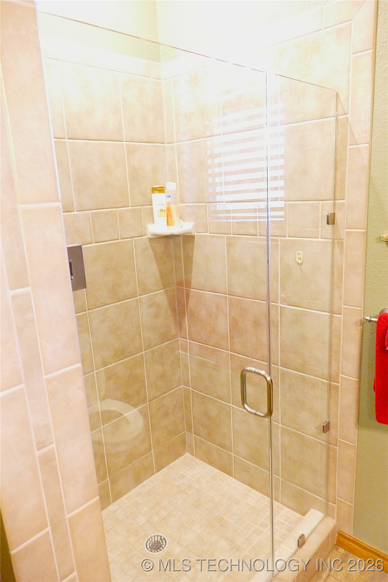 419074 E 1156 Property Photo 61