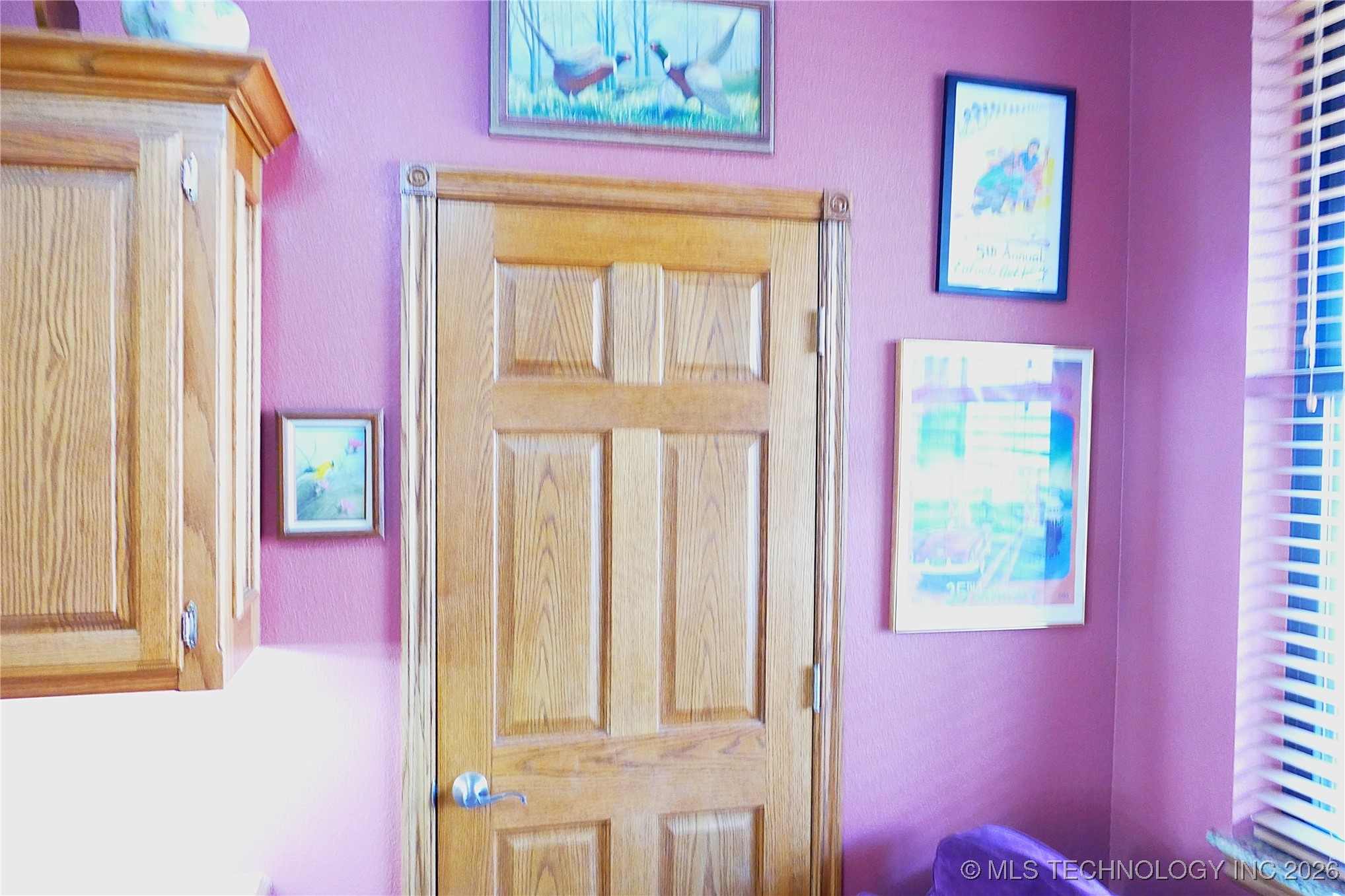 419074 E 1156 Property Photo 65