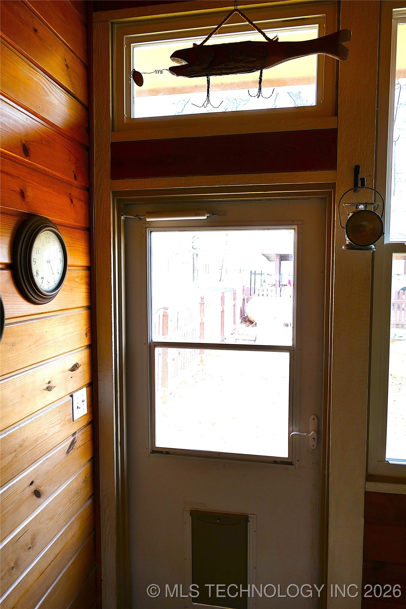 419074 E 1156 Property Photo 73