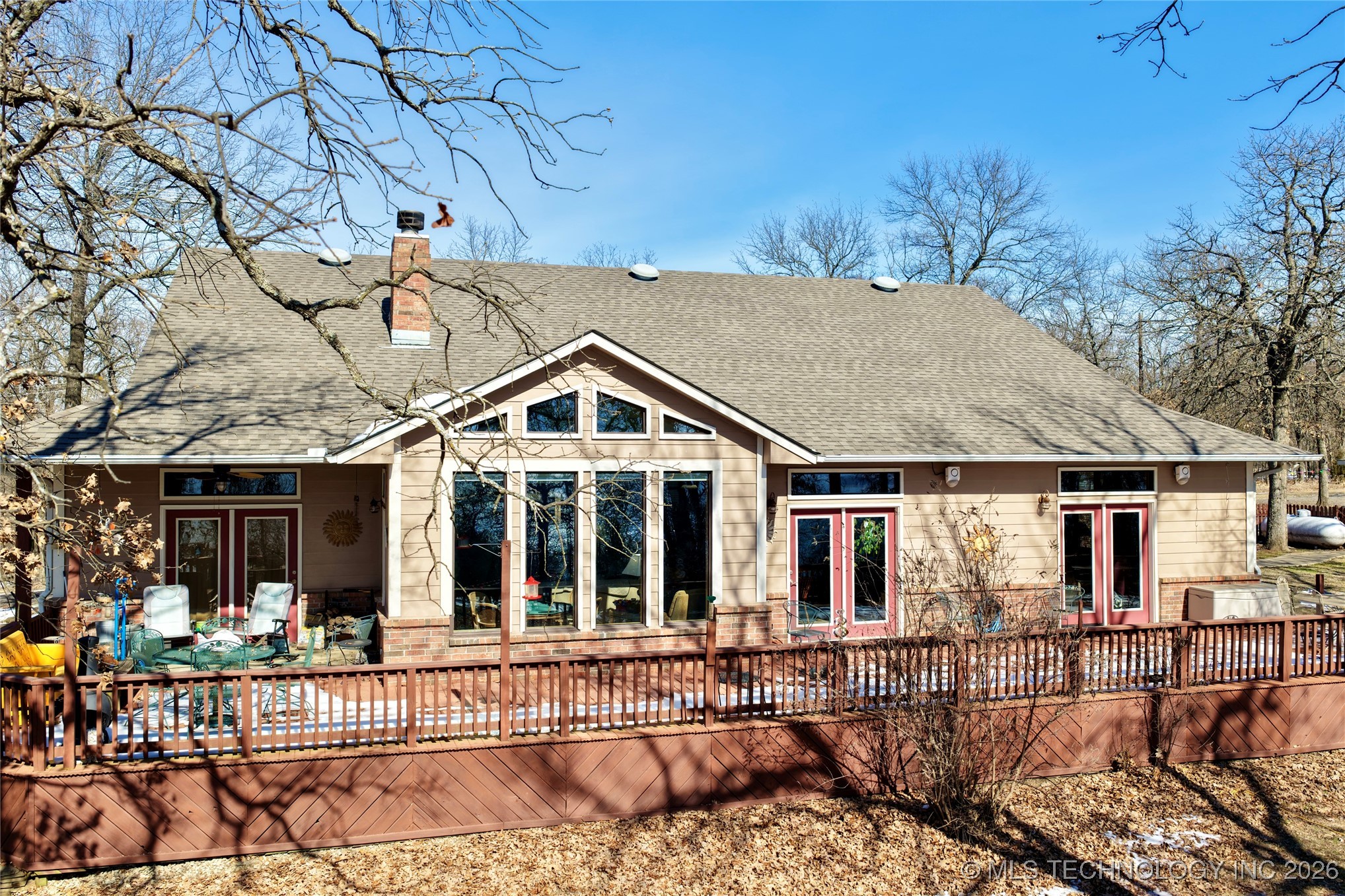 419074 E 1156 Property Photo 90