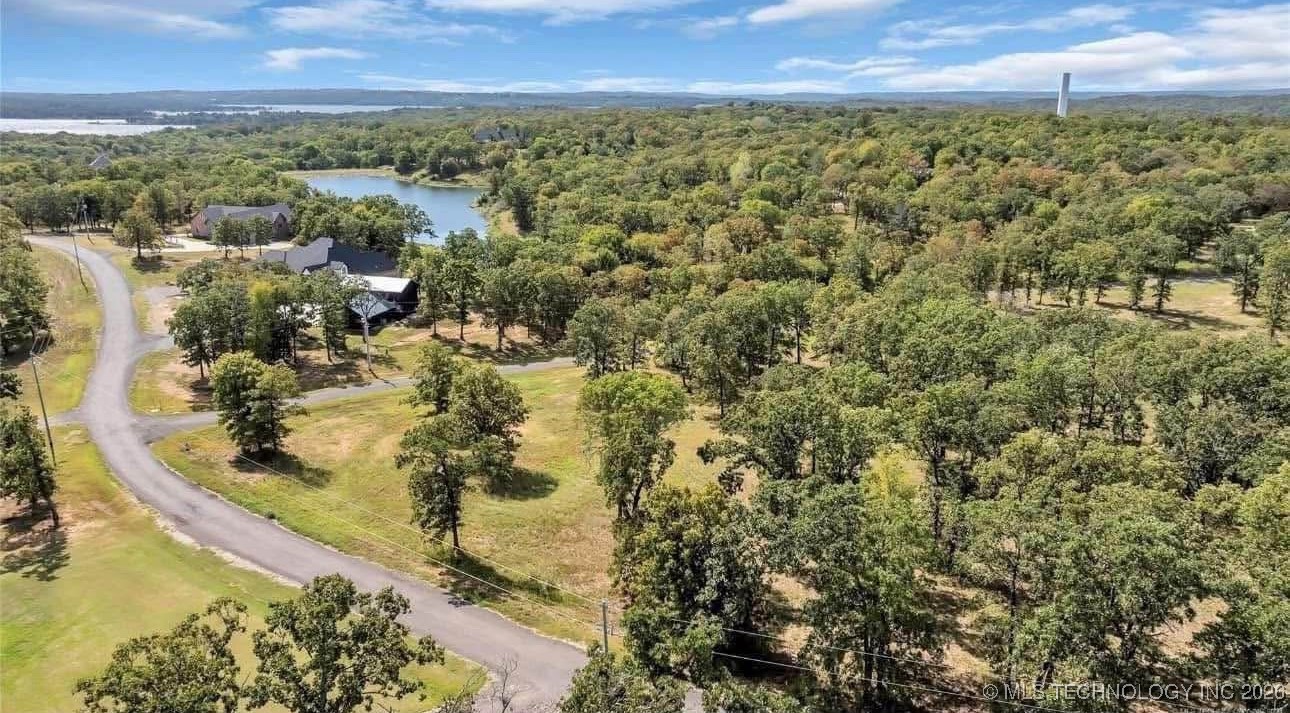 5 E Scissor Tail Property Photo 2