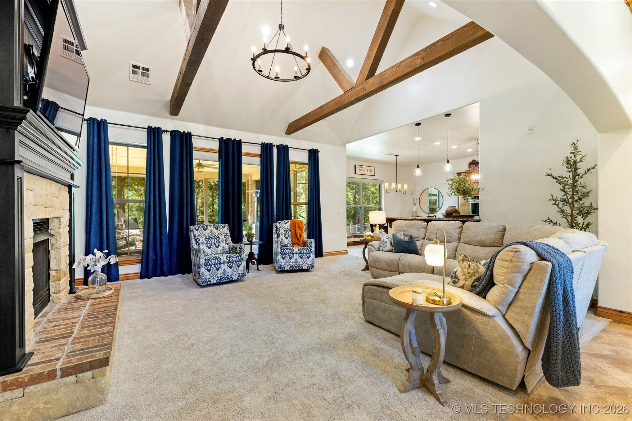 15853 County Road 3581 Property Photo 2