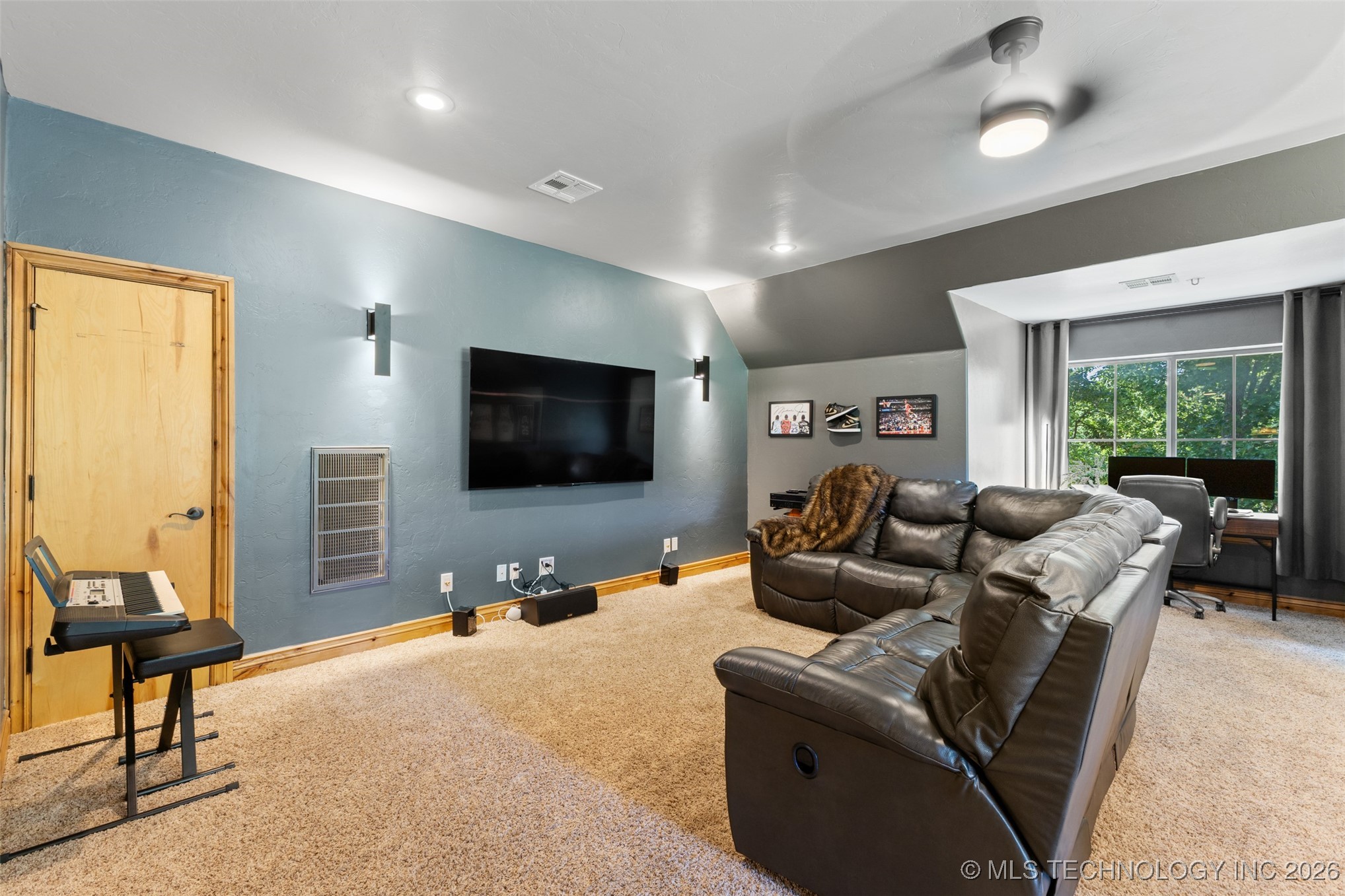 15853 County Road 3581 Property Photo 34