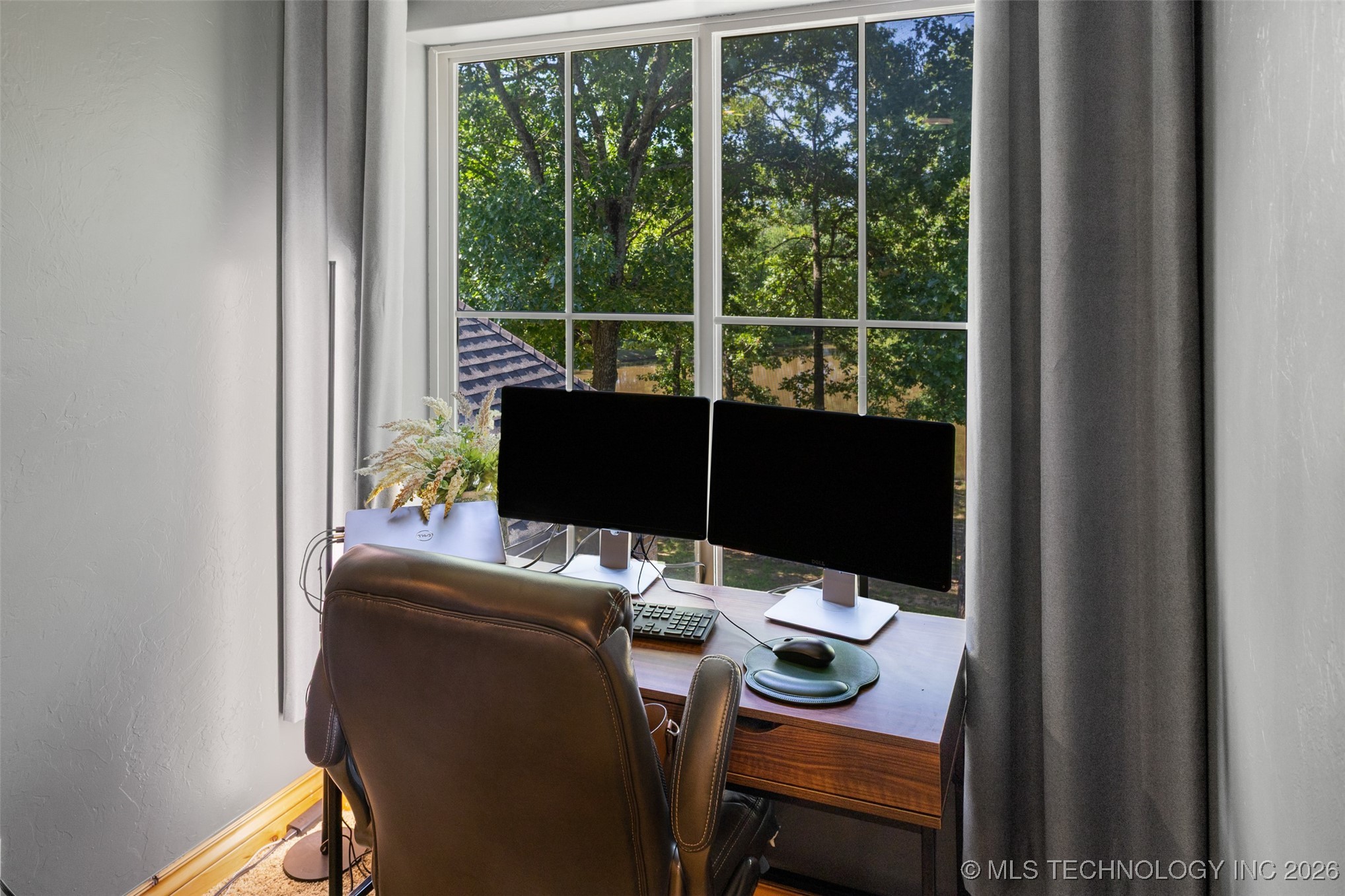 15853 County Road 3581 Property Photo 37