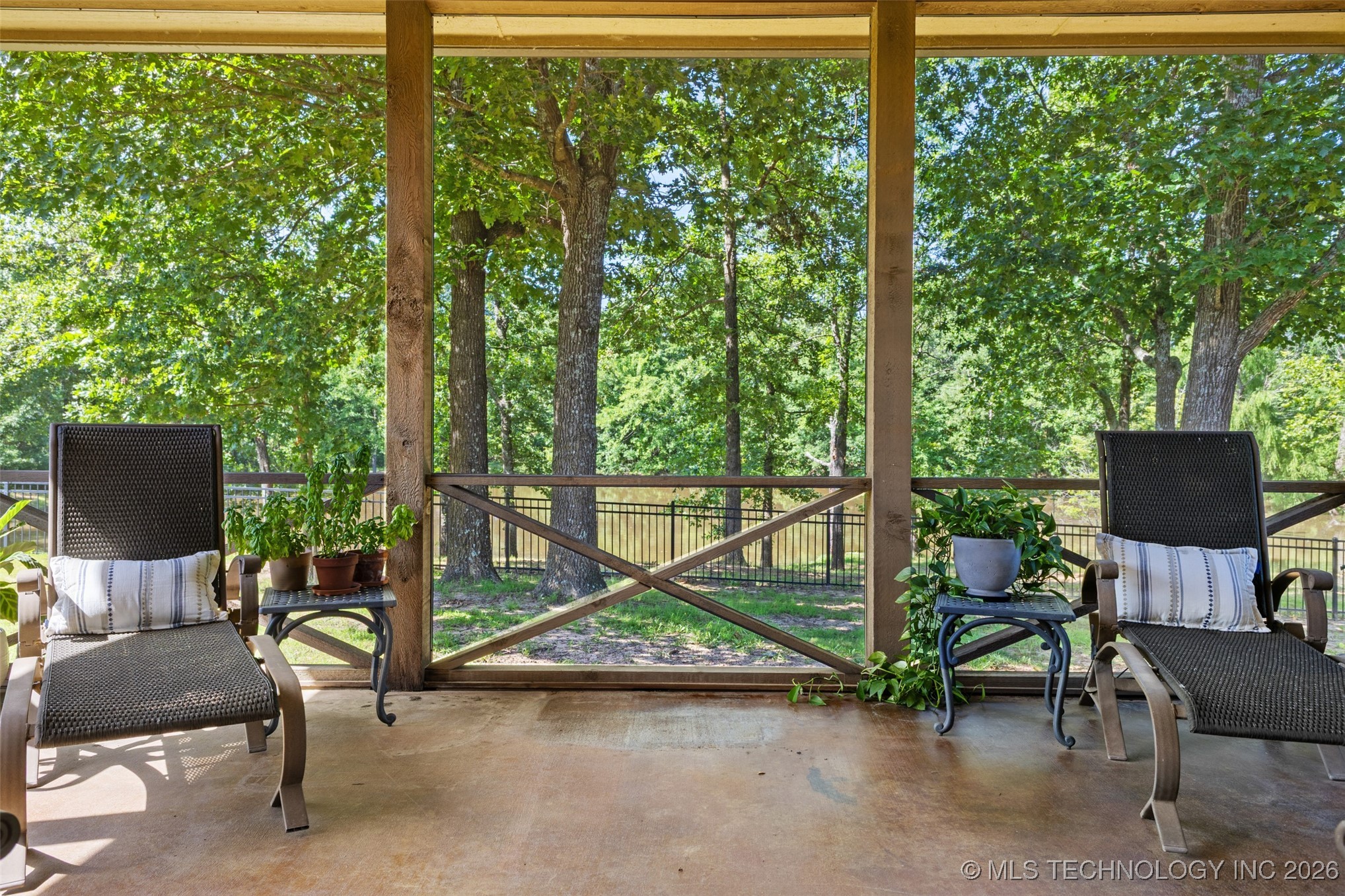 15853 County Road 3581 Property Photo 44