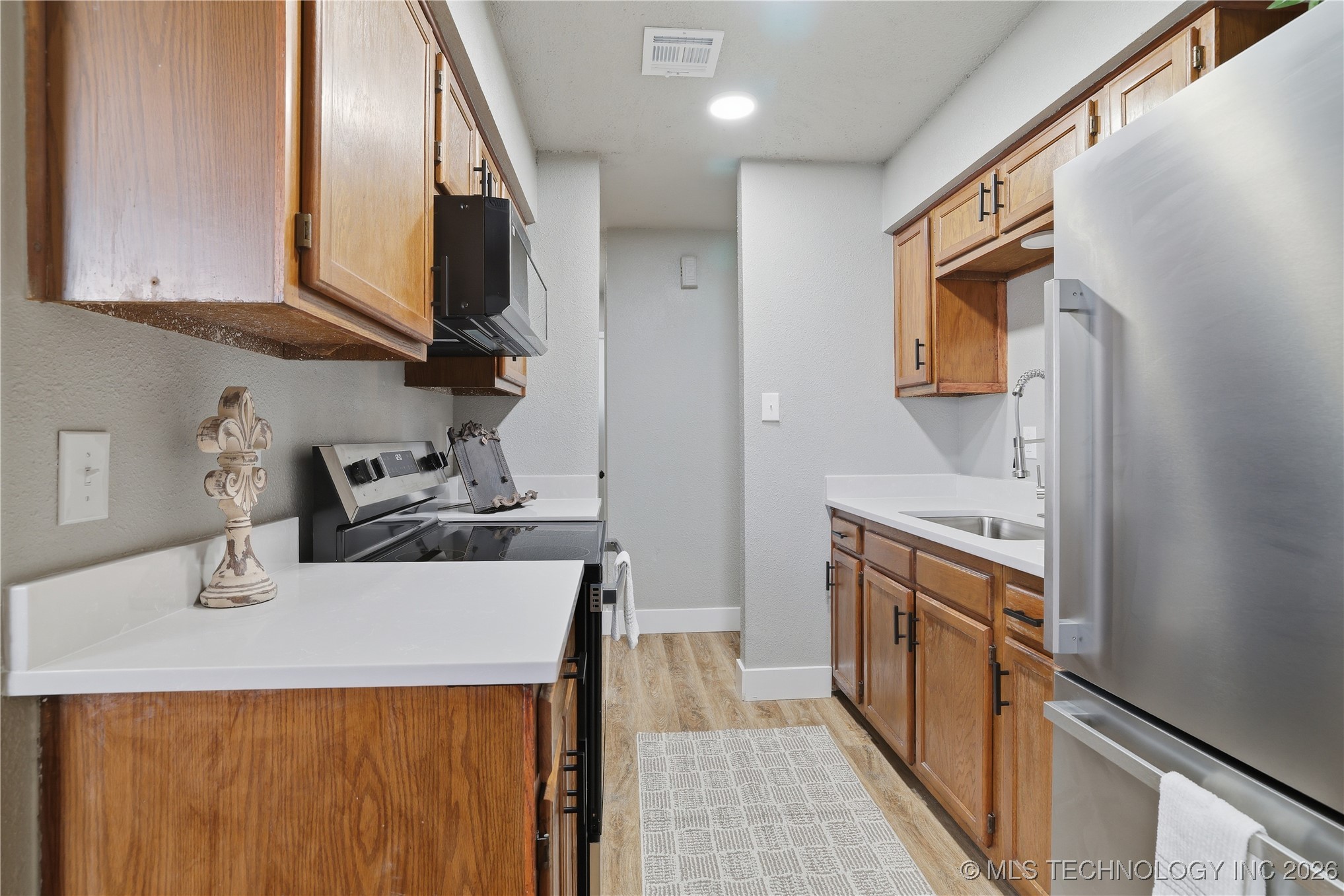 3601 Dawna Street Property Photo 2