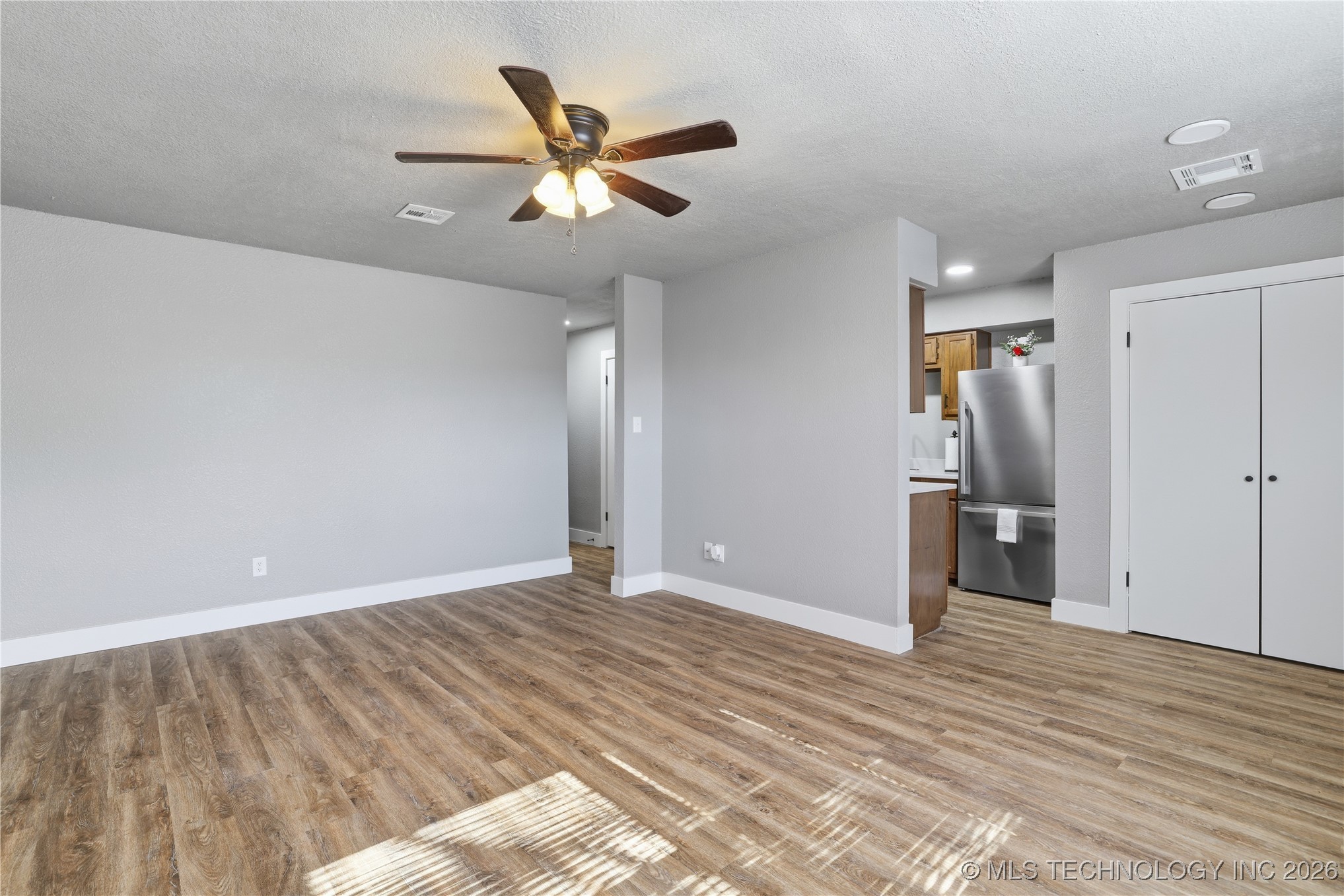 3601 Dawna Street Property Photo 5