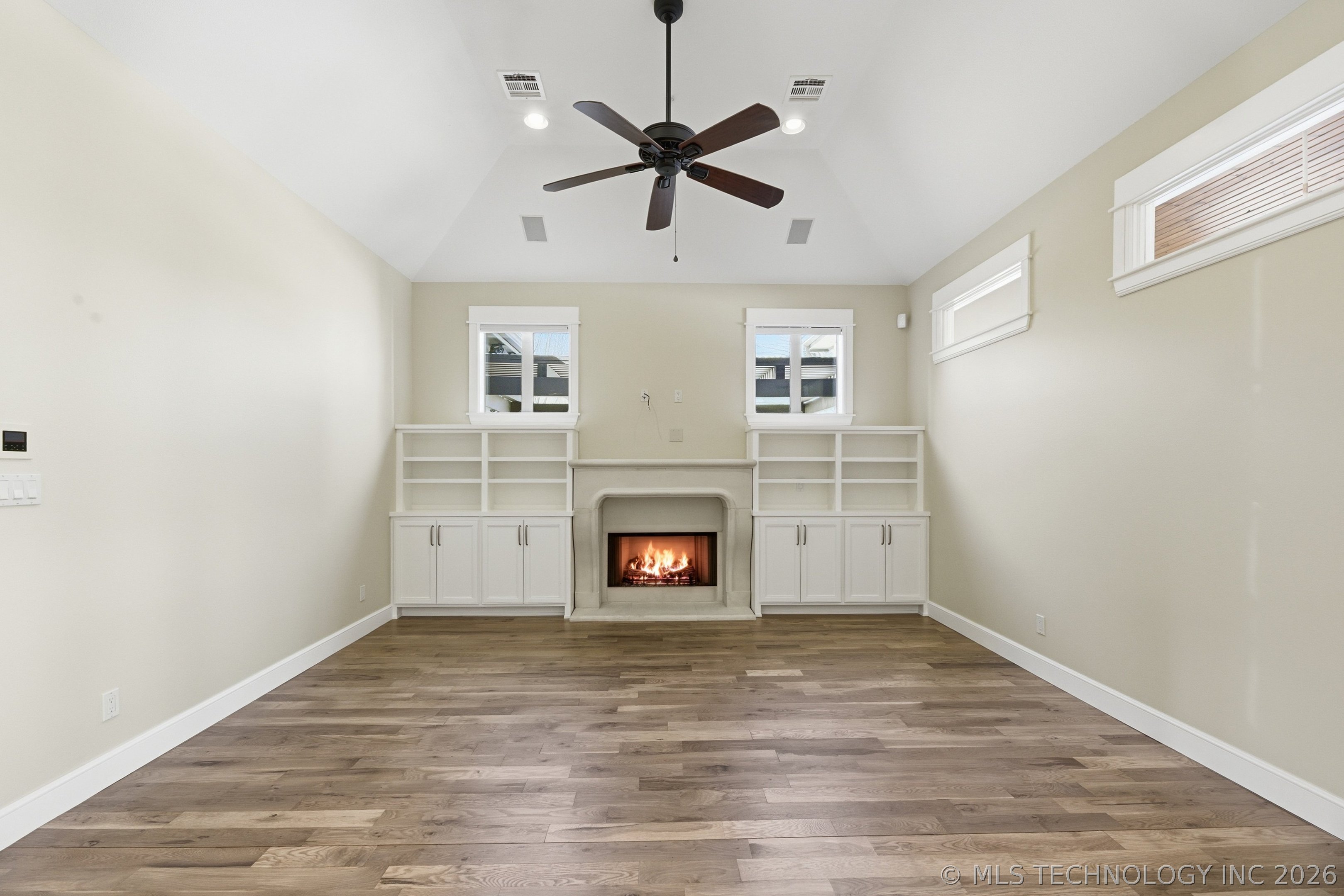 8402 S Nogales Street W Property Photo 3