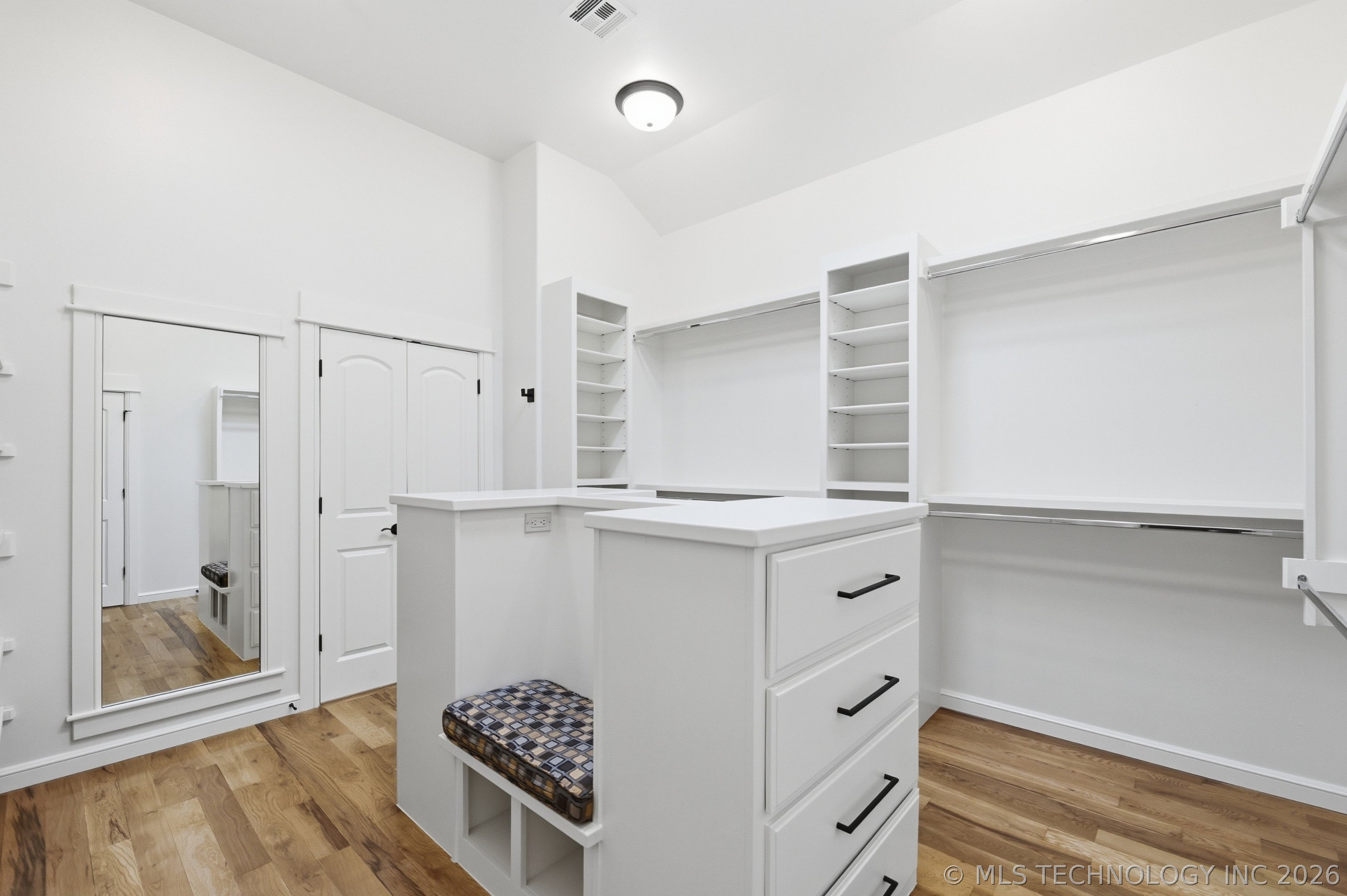 8402 S Nogales Street W Property Photo 19