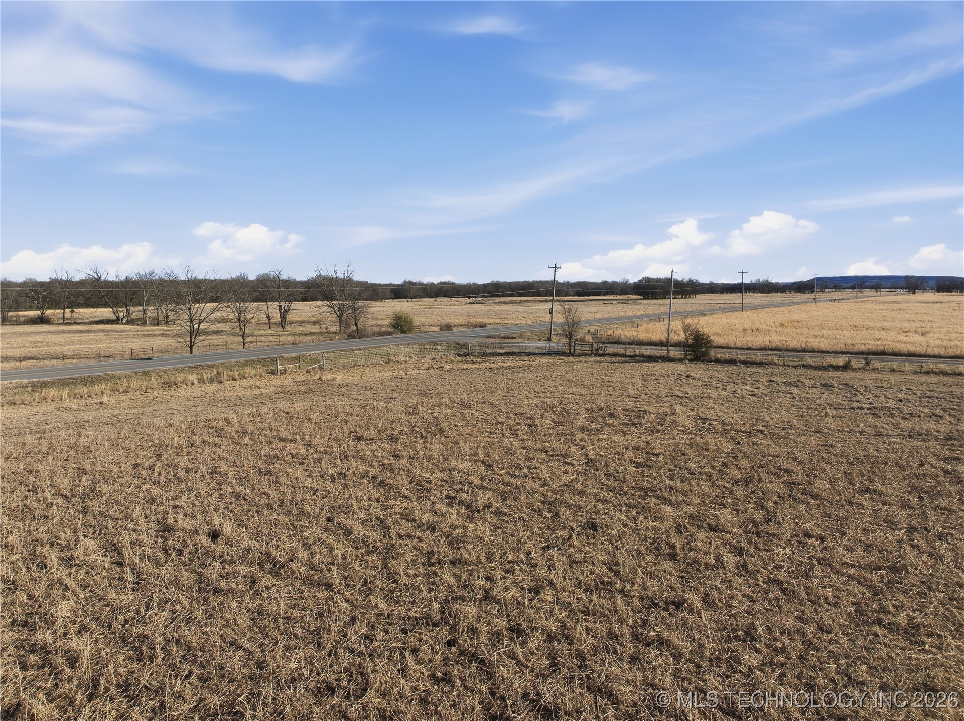 424603 E 1104 Road Property Photo 5