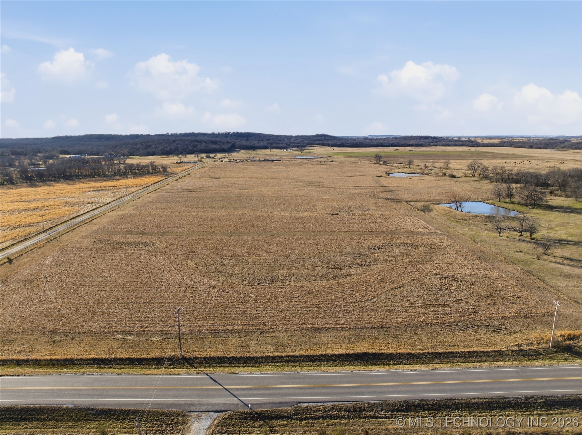 424603 E 1104 Road Property Photo 8