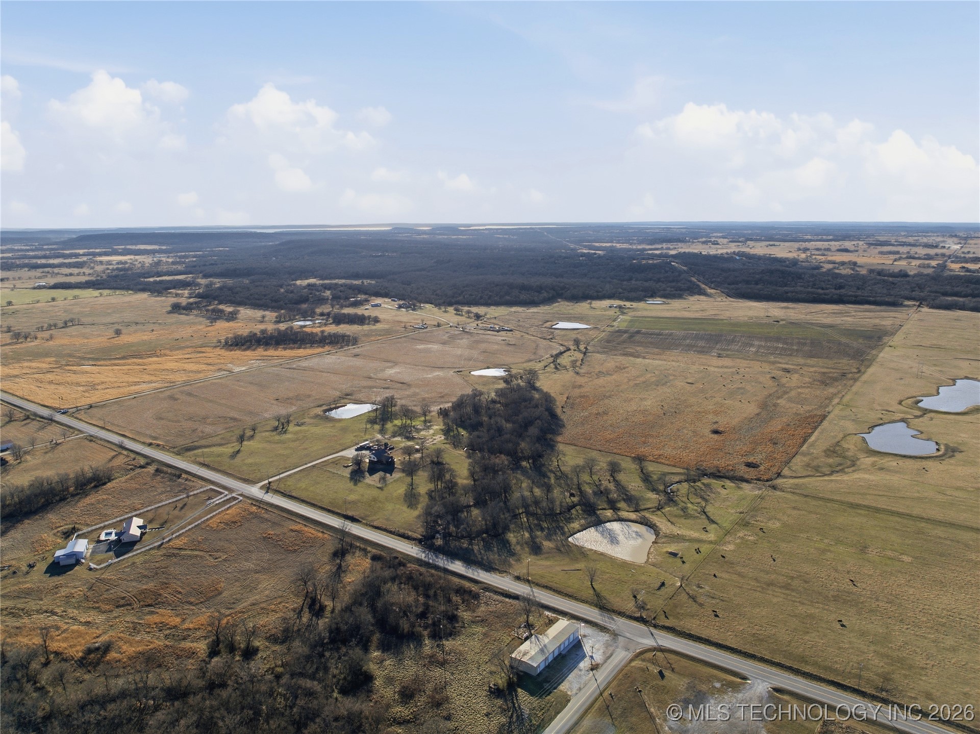 424603 E 1104 Road Property Photo 15