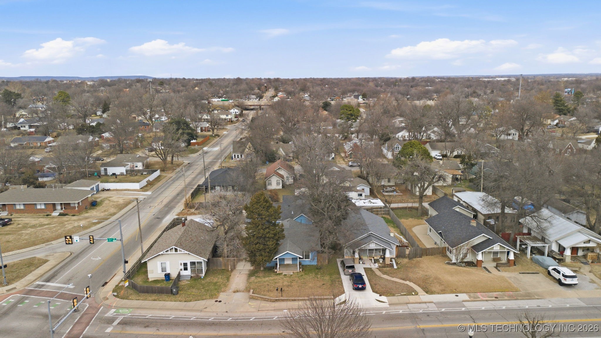 2807 E 3rd Street Property Photo 47